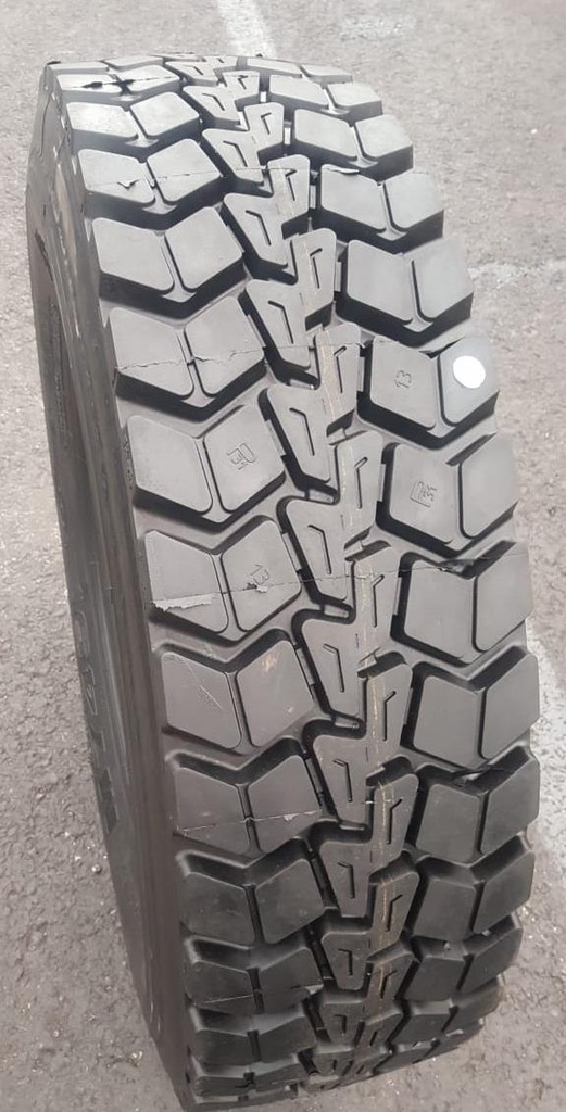 315/80R22.5 KA PINNOITETTU P31 SIS. 1 GOOYEAR RUNKO DRIVE